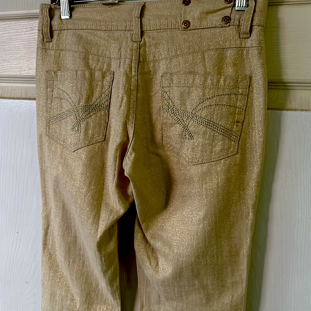 Straight Boot leg. 95% cotton and 5% spandex. - Picture 3 of 5